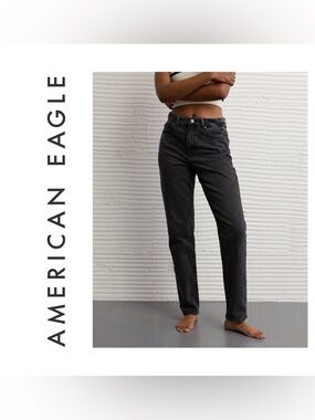 American Eagle High-Rise Mom Jeans